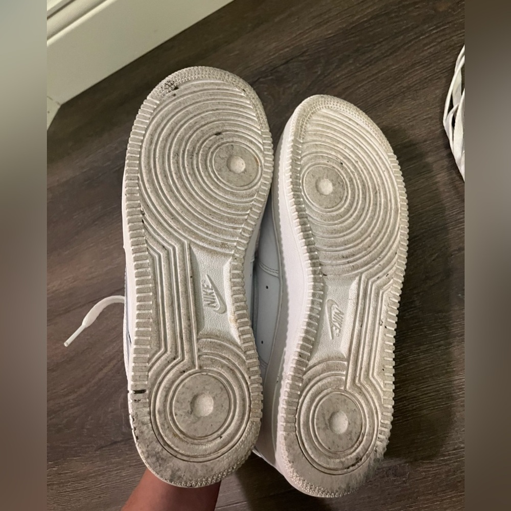 Men’s Nike AF1 with extra set of laces size 9 - Picture 7 of 9